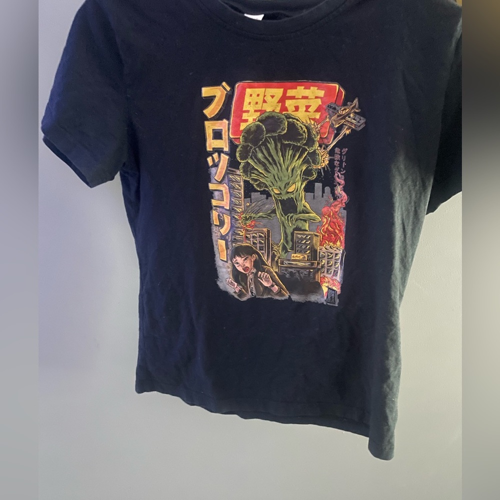 ROMWE Women’s Small Black Alien Short sleeved Graphic Tee